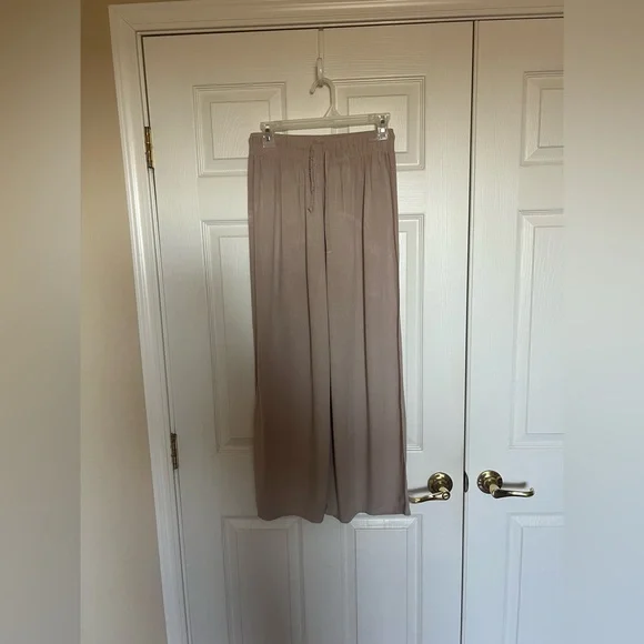 Chic Wide-Leg Tan Pants - Picture 2 of 7